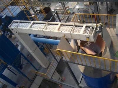 轉(zhuǎn)斗式提升機(jī)的分類(lèi) 轉(zhuǎn)斗式提升機(jī)的分類(lèi)