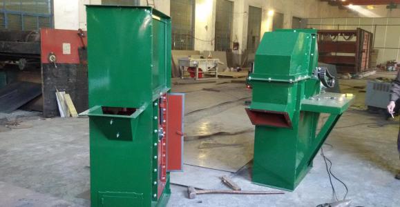 斗提機(jī)廠家生產(chǎn)展示 斗提機(jī)廠家生產(chǎn)展示