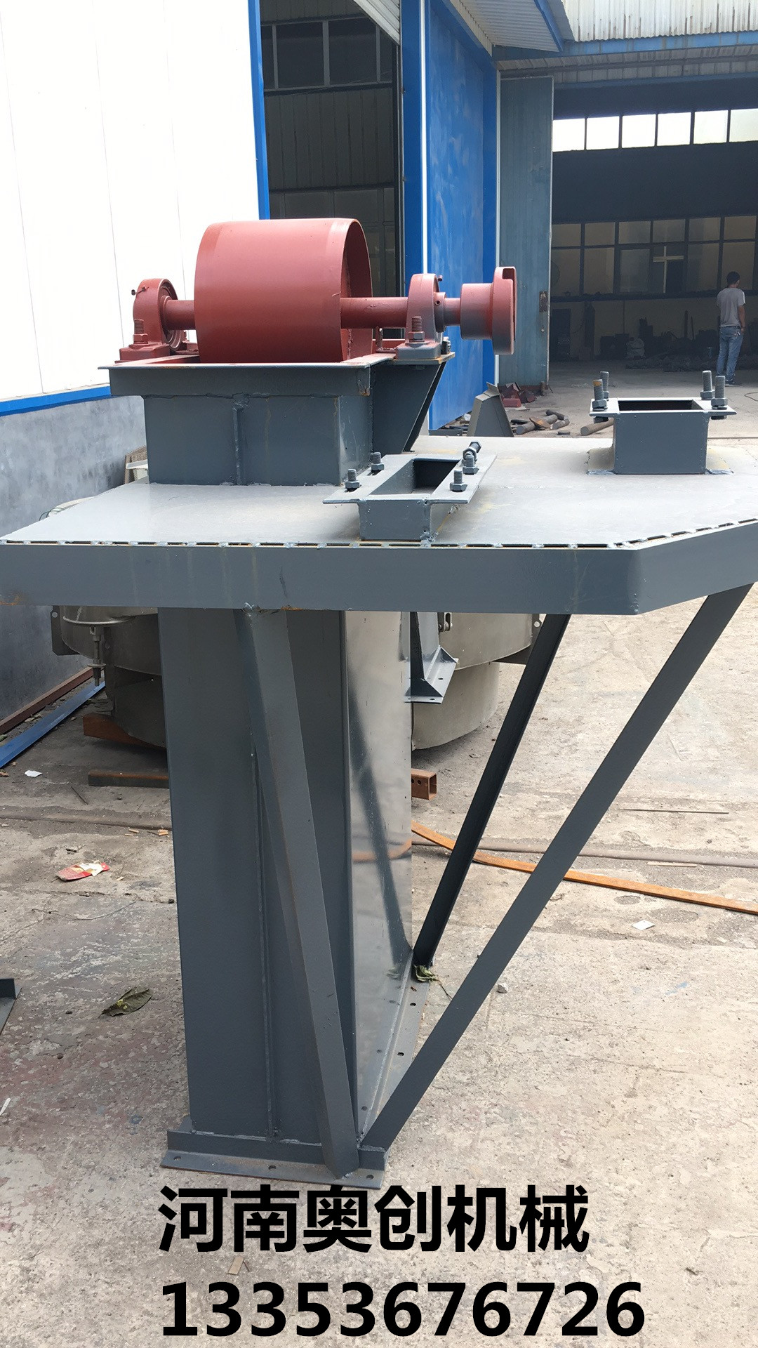 皮帶斗式提升機(jī)3 皮帶斗式提升機(jī)3