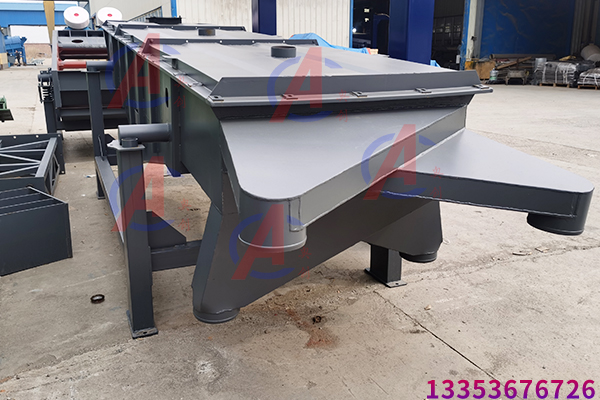 大型砂石振動(dòng)篩選機(jī)